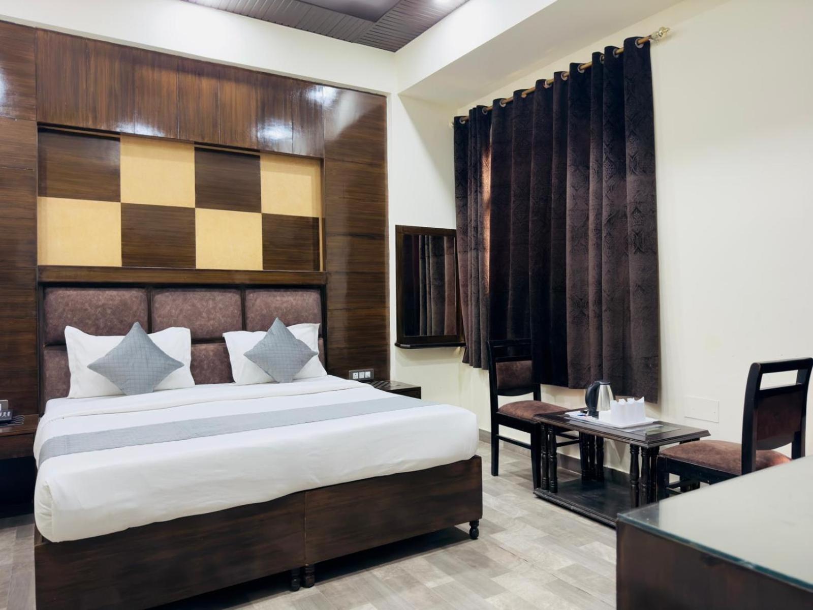 Hotel Radiance Delhi  Exterior foto