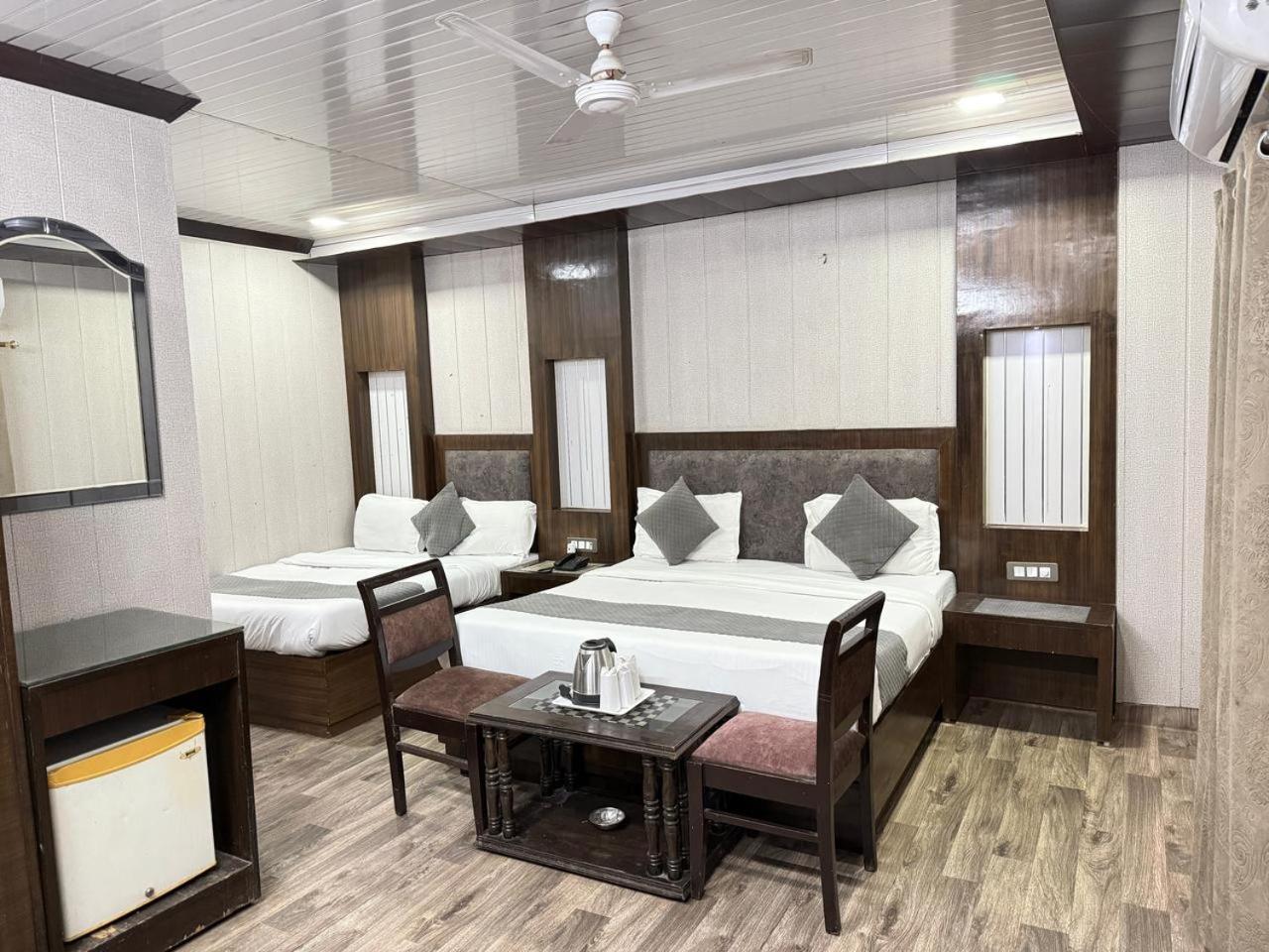 Hotel Radiance Delhi  Exterior foto